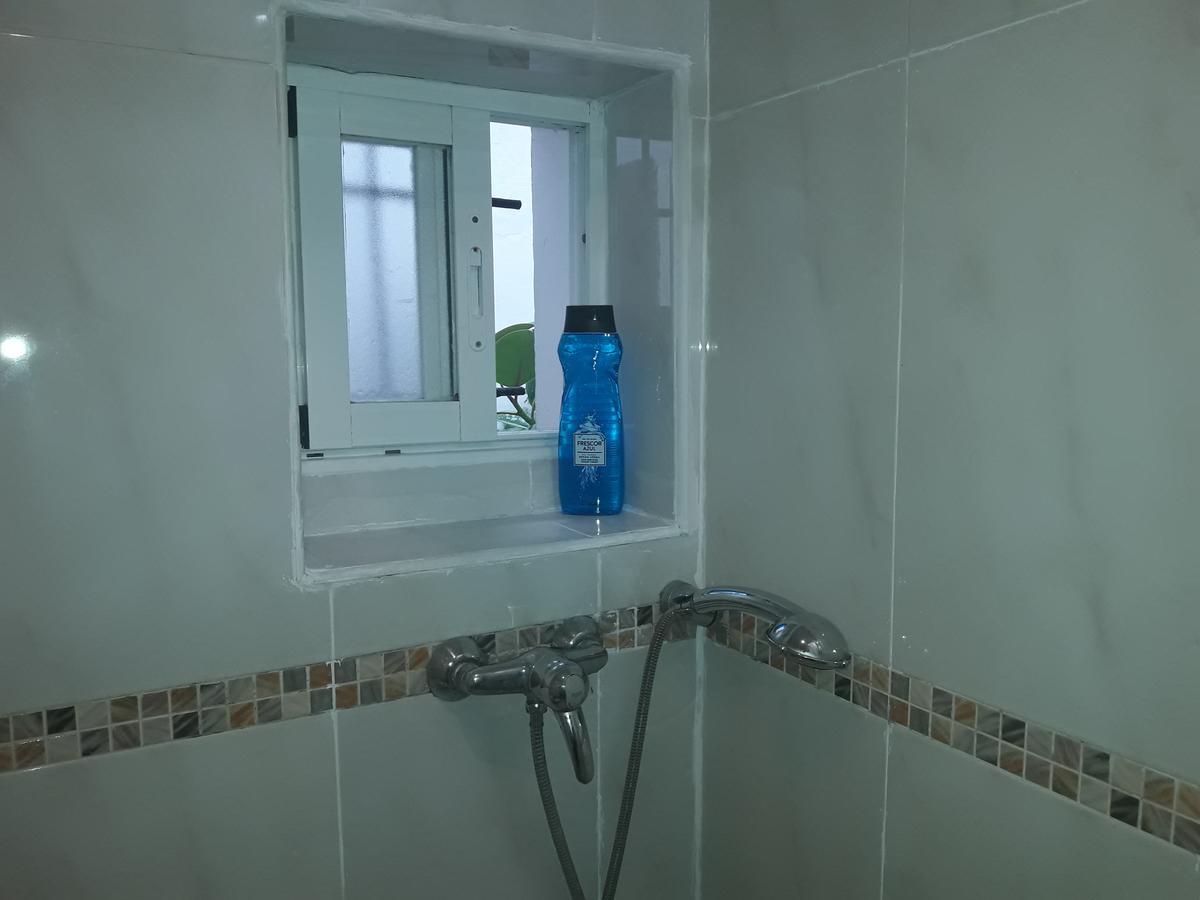 Sleep & Shower In A Typical District Кордоба Екстериор снимка